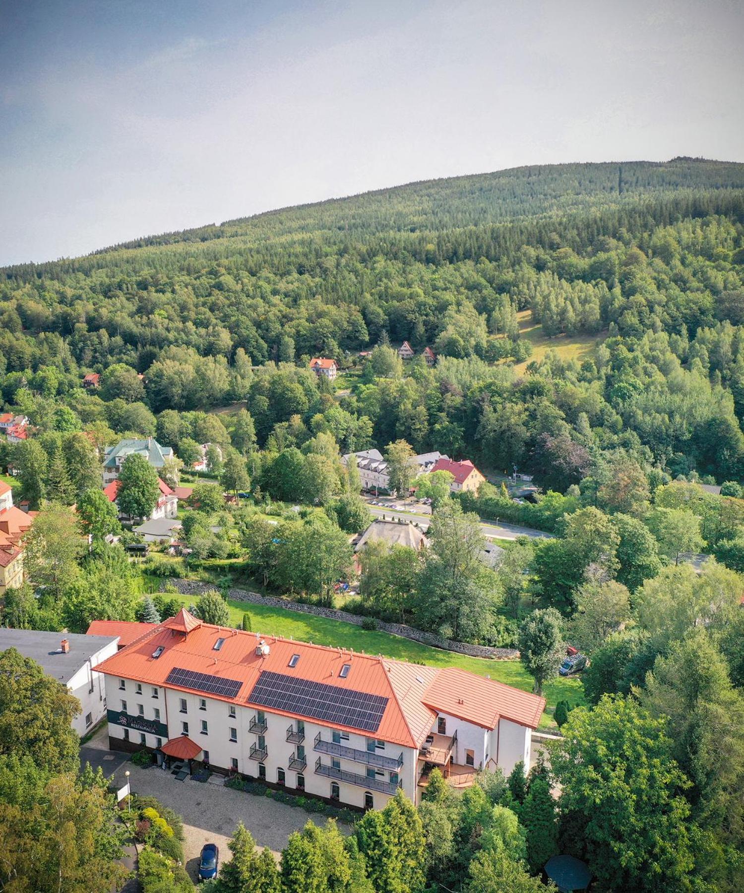 Dobrzynski Resort Hotel Nefryt Świeradów-Zdrój Zewnętrze zdjęcie